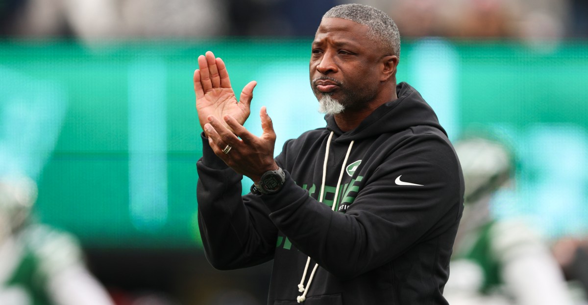 New York Jets News: Aaron Glenn takes blame for Jets’ woes, remains confident