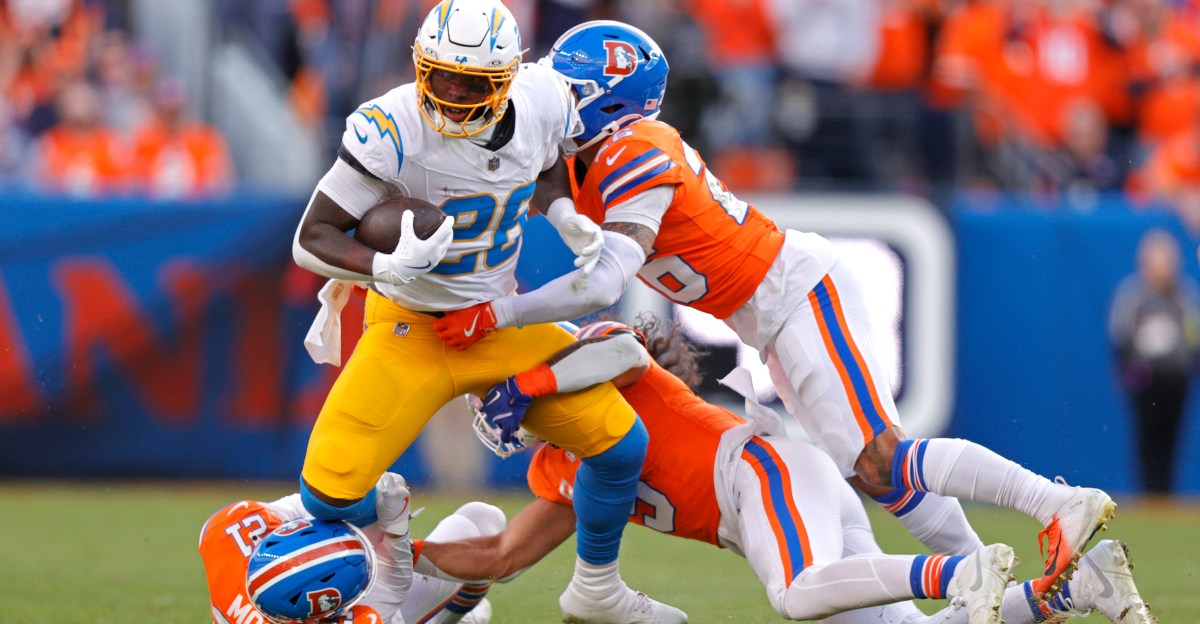 Chargers-Broncos Game Recap: Lance, Bolts fall 19-3 in Denver