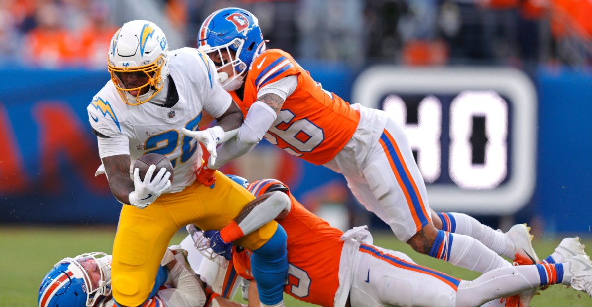 Denver Broncos vs. Los Angeles Chargers third quarter recap