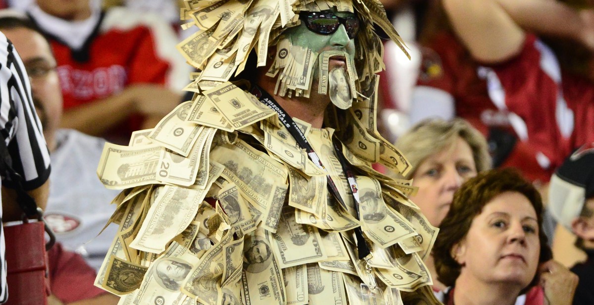 NFL Salary Cap 2026: $305.7 million ceiling projected per report