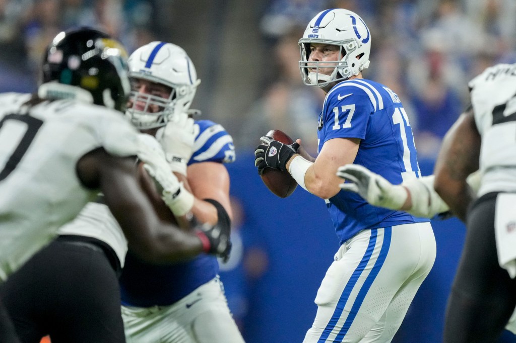 Indianapolis Colts quarterback Philip Rivers (17) looks for an open receiver.