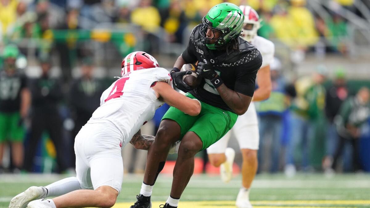 Indiana vs. Oregon prediction: Expert picks and odds for Peach Bowl CFP semifinal