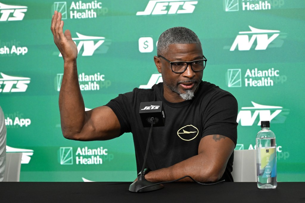 Jets coach Aaron Glenn speaking to the media in Florham Park, NJ.