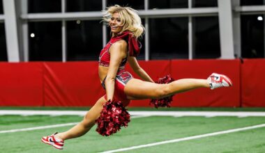 Bucs Cheerleaders Field Rehearsal | Panthers vs. Bucs Week 18 2025 Season