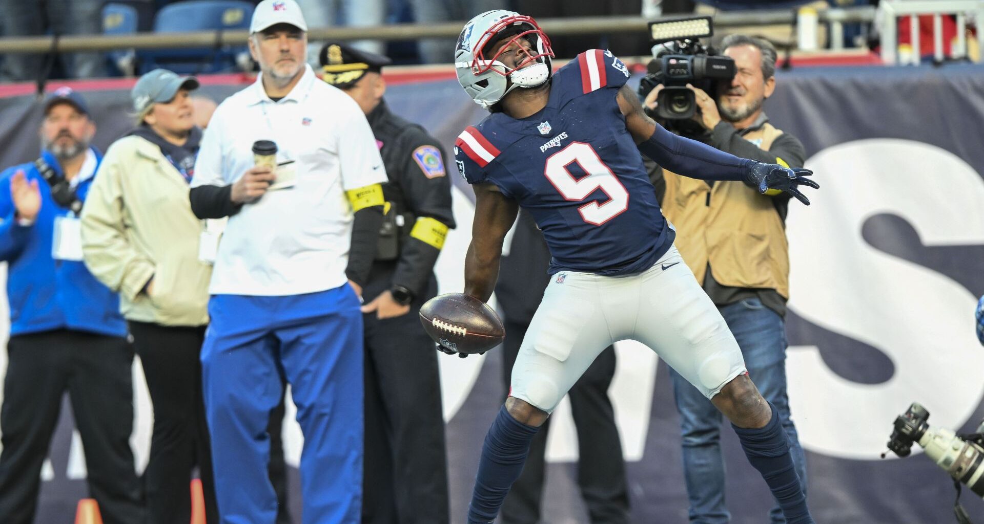 Patriots Wide Receiver Labels Texans Defense 'Not Too Complicated'
