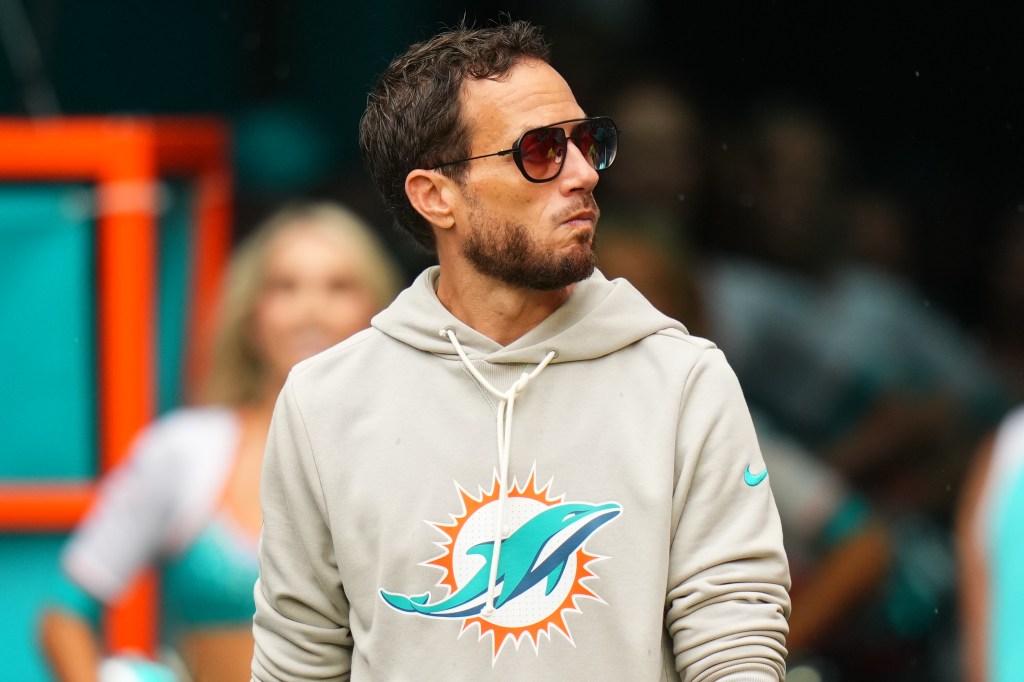 Miami Dolphins head coach Mike McDaniel on the field.