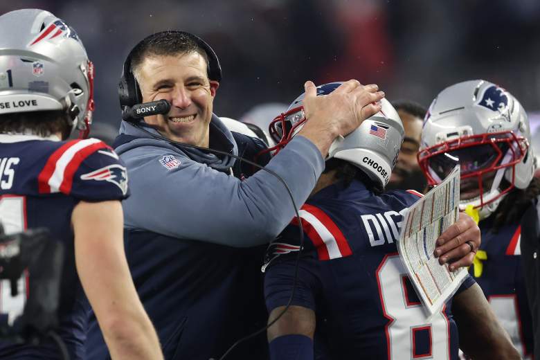 Robert Griffin III blasted the Tennessee Titans for firing Mike Vrabel as the New England Patriots are Super Bowl bound to play against the Seattle Seahawks.