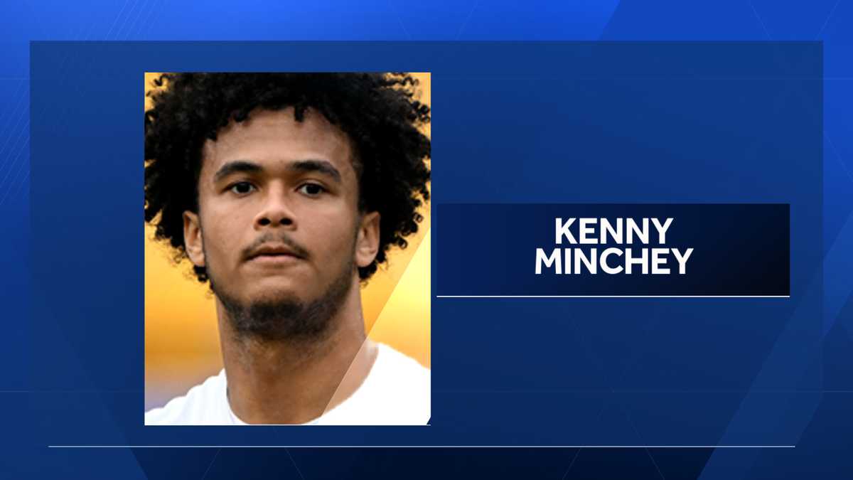 Nebraska football lands Notre Dame transfer quarterback