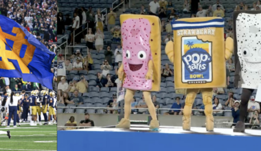 Pop-Tarts Bowl gets last laugh over Notre Dame