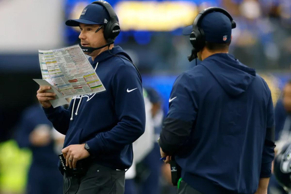 Giants interview Seahawks' fast-rising coordinator Klint Kubiak as coaching search heats up