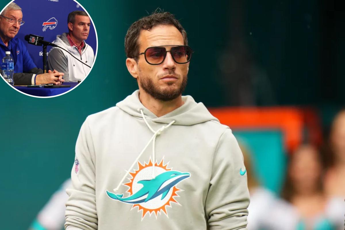 Mike McDaniel backs out of Bills head coach interview in stunning reversal