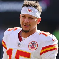 Patrick Mahomes welcomes new Chiefs coach with a slight jab at Travis Kelce