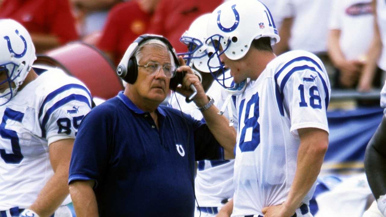 Tom Moore, Peyton Manning's offensive coordinator and 62-year coaching veteran, retires