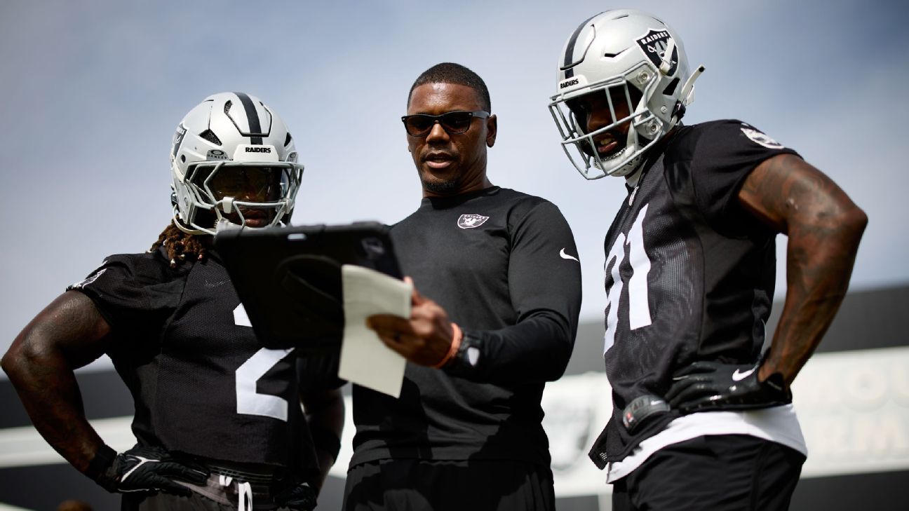 Raiders' Deland McCullough uses life-changing story to inspire players