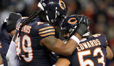 Chicago Bears linebacker T.J. Edwards suffers leg injury