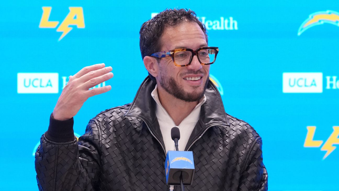 Chargers OC Josh McDaniel 'geeked' to work with Justin Herbert