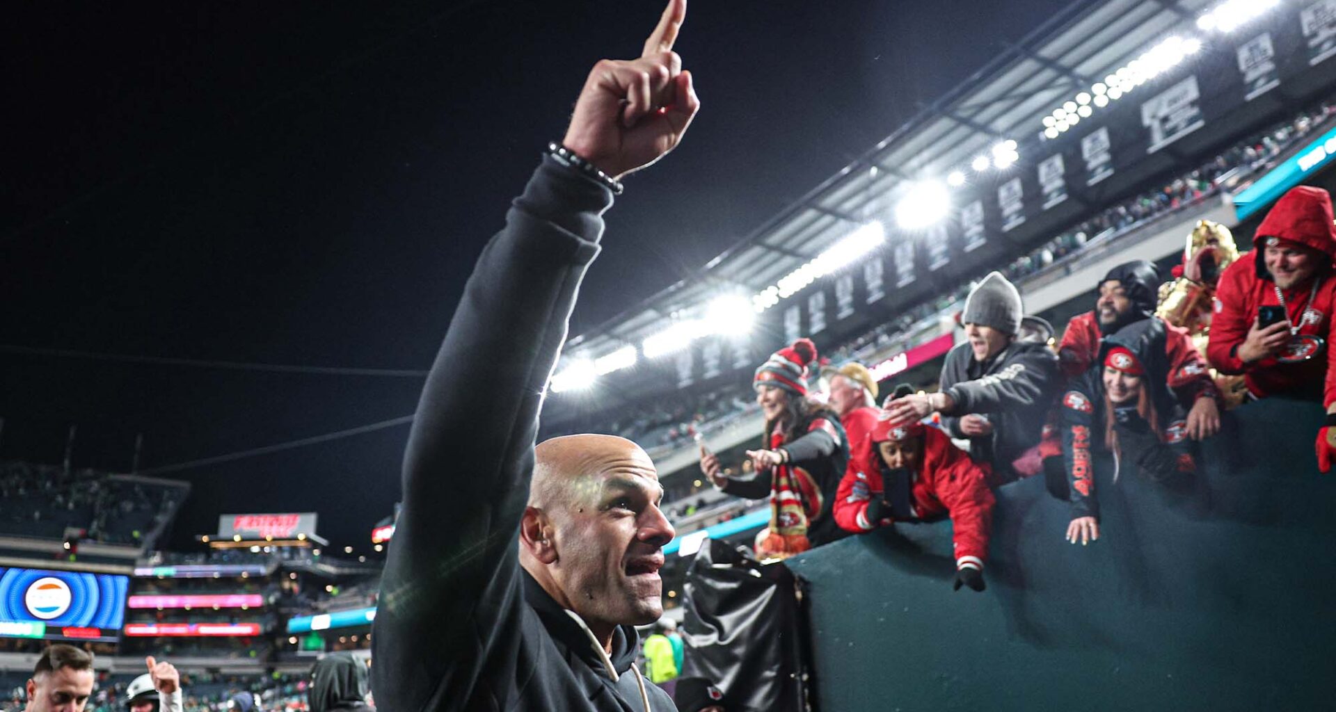 Former star takes shot, old coach shines