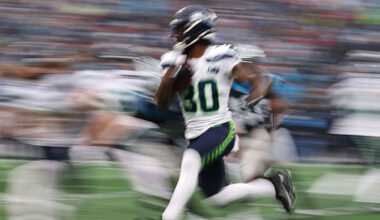 Seattle Seahawks Cam Akers...