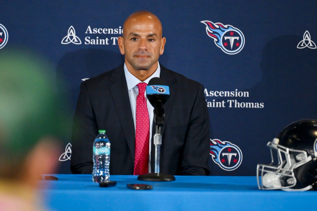 Tennessee Titans head coach Robert Saleh answers questions during a press conference.
