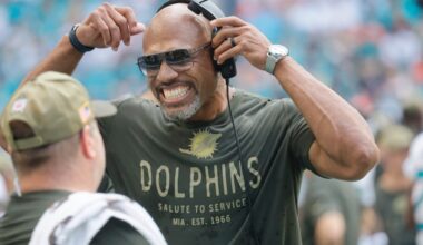 Dolphins' Anthony Weaver lands Ravens coach interview