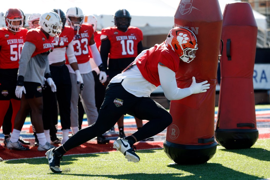 Pass rushers should draw Dolphins' interest at Senior Bowl; practice observations