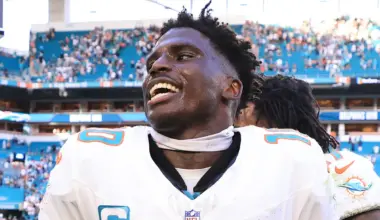 Dolphins’ Tyreek Hill reacts with a five-word message to a new key addition on Chiefs’ Andy Reid coaching staff