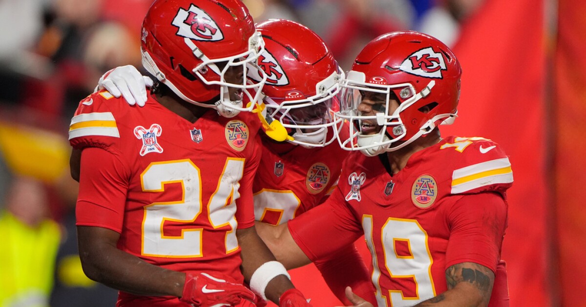 Chiefs look to continue recent domination over the Raiders