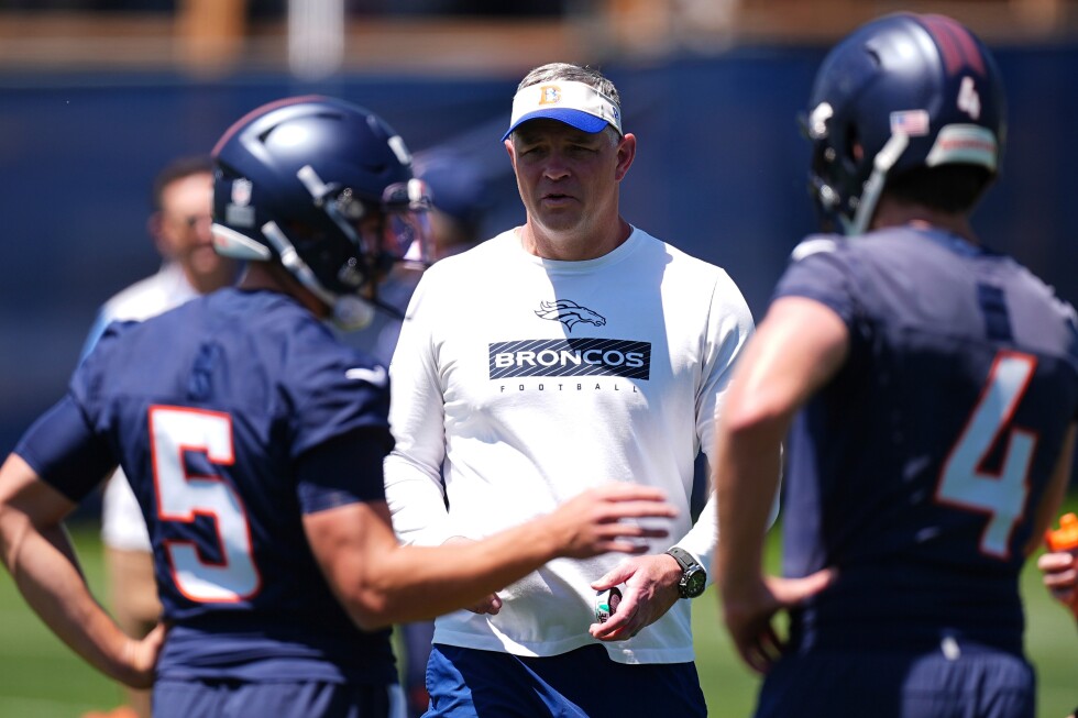 Broncos five offensive coordinator Joe Lombardi, 2 other assistants