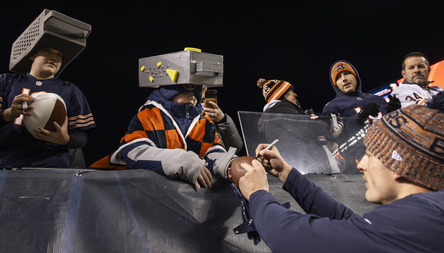 Bears fans come together with the help of cheese graters, both real and fake