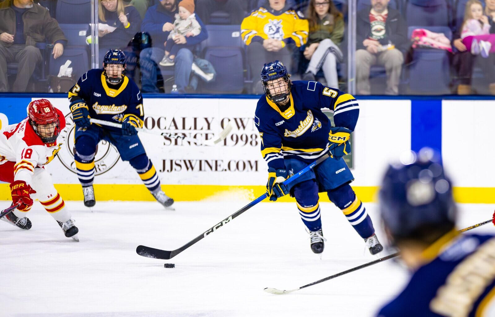 Augustana hockey surges into key CCHA matchup at Minnesota State - Sioux Falls Live