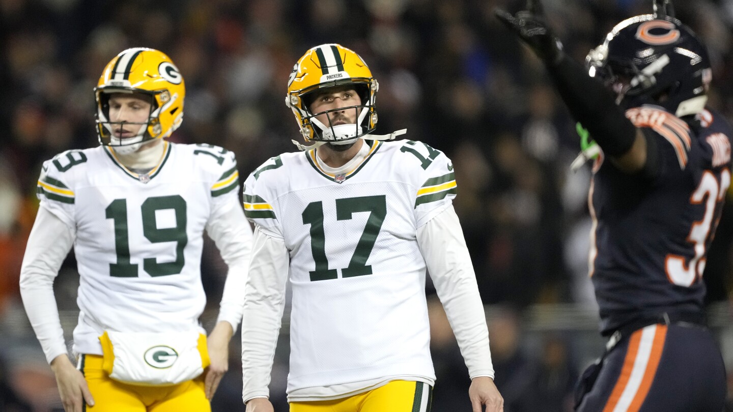 Packers kicker Brandon McManus blames himself for "embarrassing performance" in Chicago