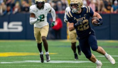 College football bowl and 2025-26 CFP picks, predictions: Legendary Vegas expert reveals best bets today