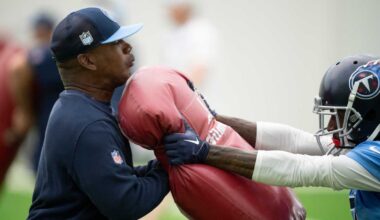 Dolphins Hire Tyke Tolbert as their WR Coach