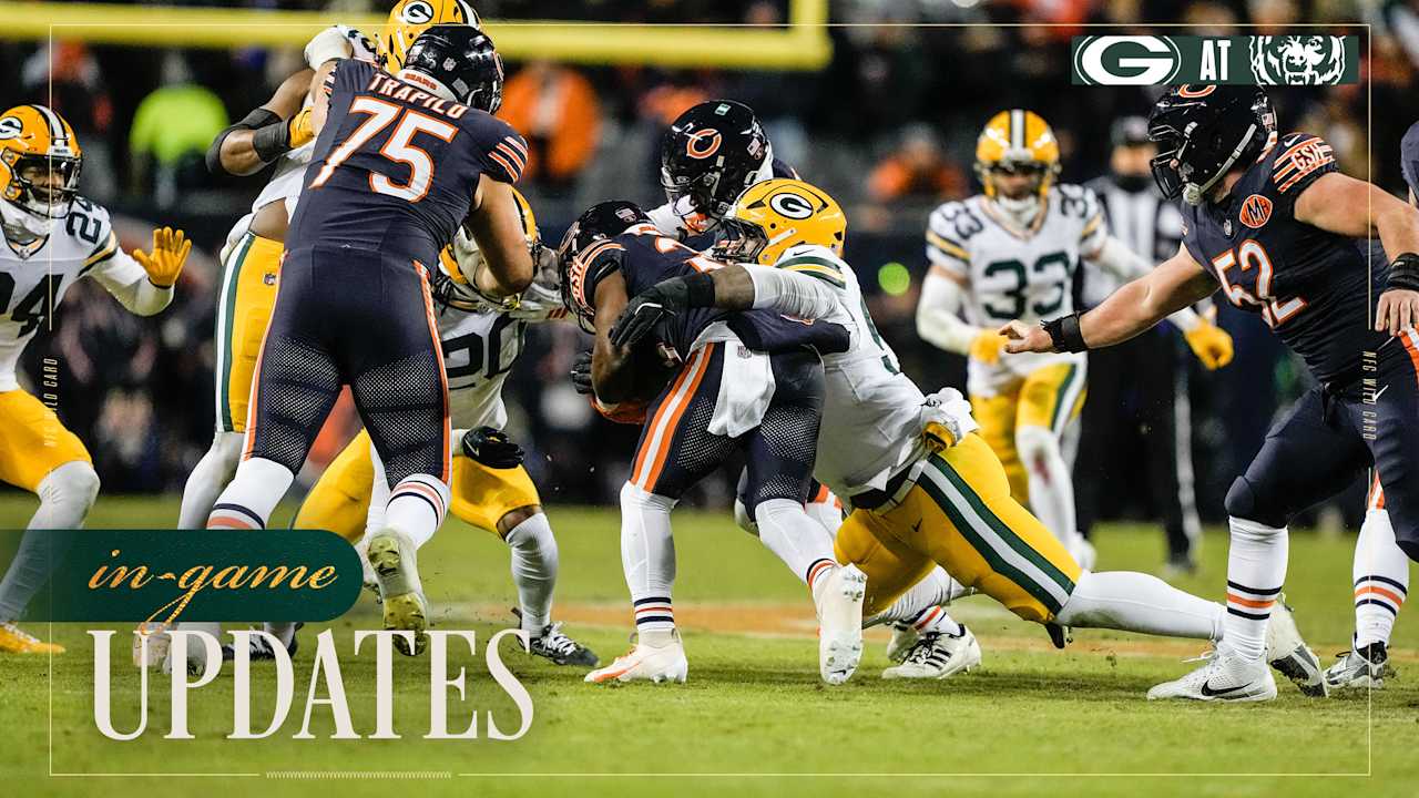 Packers lead Bears 21-6 after three quarters