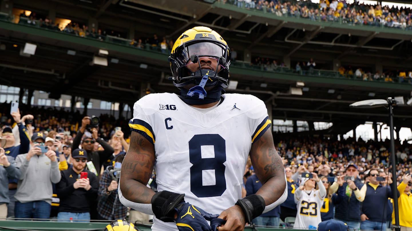 Michigan defensive end Derrick Moore