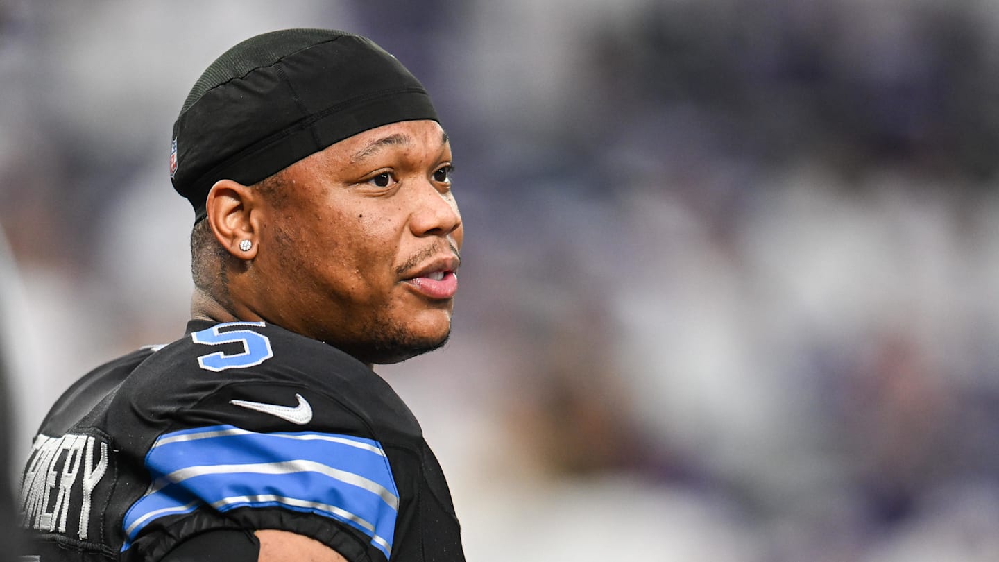 Dec 25, 2025; Minneapolis, Minnesota, USA; Detroit Lions running back David Montgomery (5) looks on before the game against the Minnesota Vikings at U.S. Bank Stadium. Mandatory Credit: Jeffrey Becker-Imagn Images