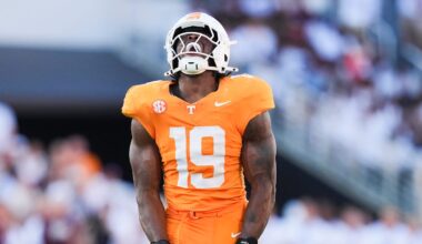 Tennessee defensive lineman Joshua Josephs