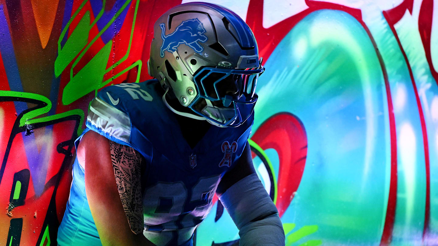 Dec 21, 2025; Detroit, Michigan, USA; Detroit Lions defensive end Marcus Davenport (92) before the game against the Pittsburgh Steelers at Ford Field.