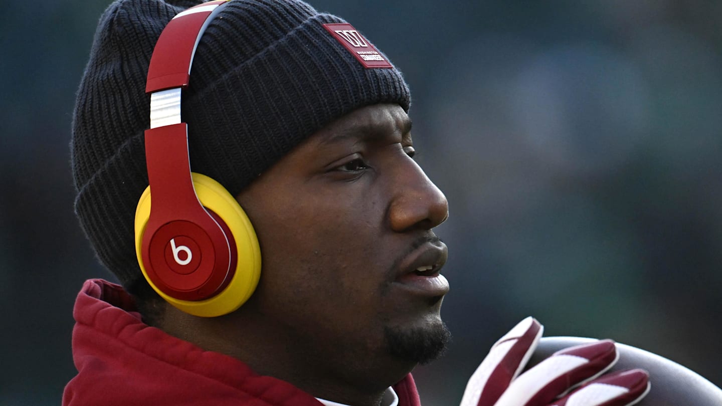 Washington Commanders wide receiver Deebo Samuel Sr.