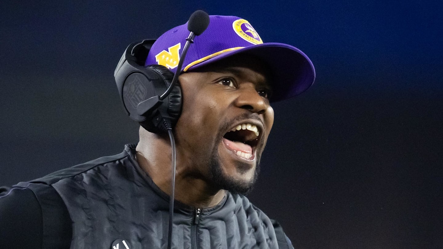 Minnesota Vikings defensive coordinator Brian Flores