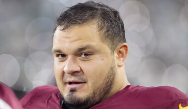 Washington Commanders offensive lineman Nick Allegretti