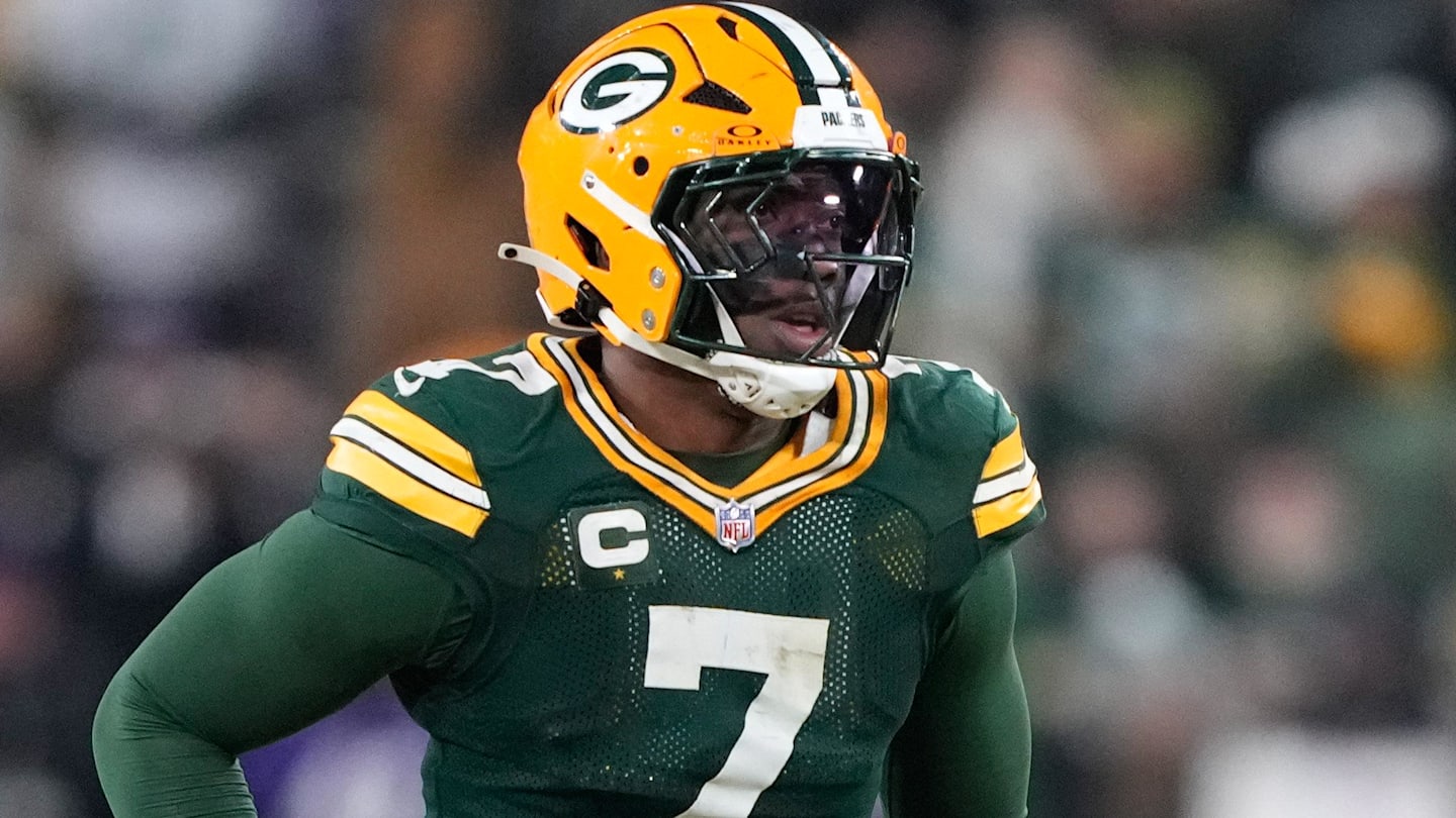 Dec 27, 2025; Green Bay, Wisconsin, USA; Green Bay Packers linebacker Quay Walker (7) looks on during the fourth quarter against the Baltimore Ravens at Lambeau Field.