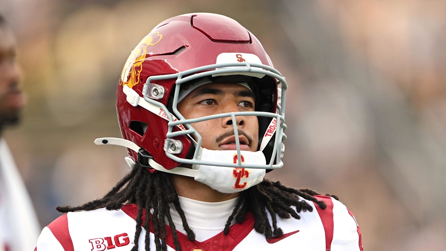 USC Trojans wide receiver Makai Lemon