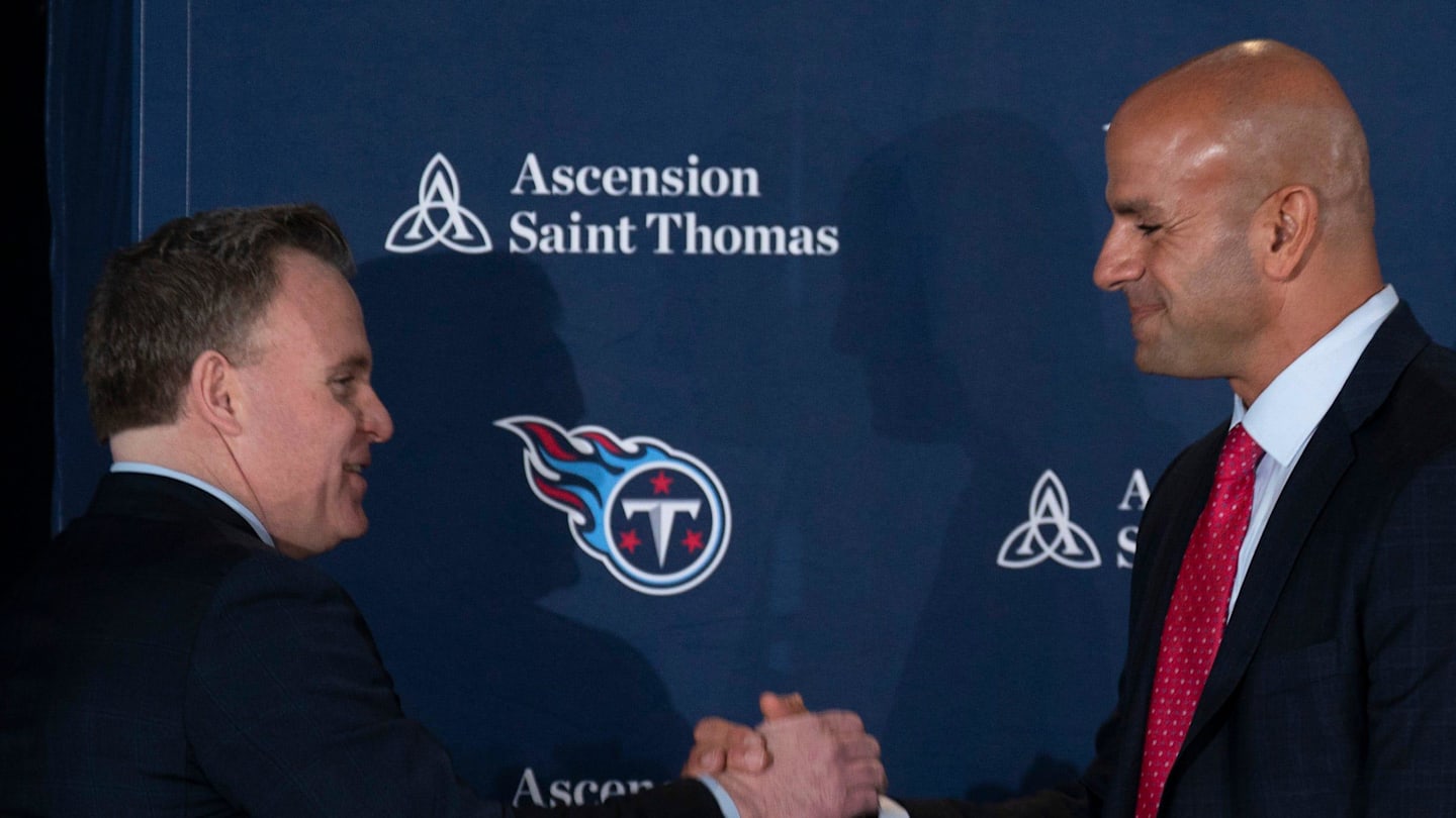 Titans Retain Handful of Assistant Coaches