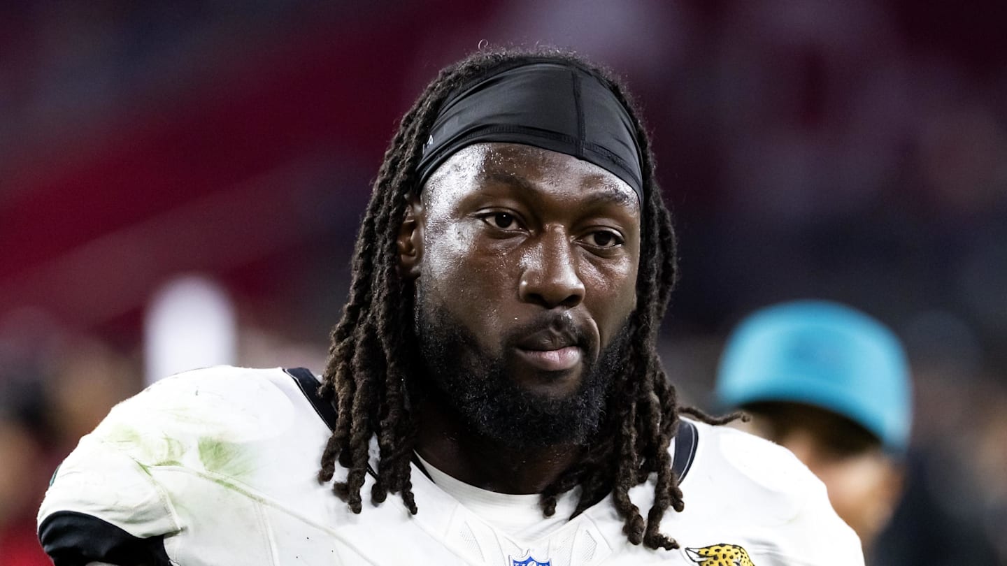 Nov 23, 2025; Glendale, Arizona, USA; Jacksonville Jaguars linebacker Devin Lloyd (0) against the Arizona Cardinals at State Farm Stadium. Mandatory Credit: Mark J. Rebilas-Imagn Images