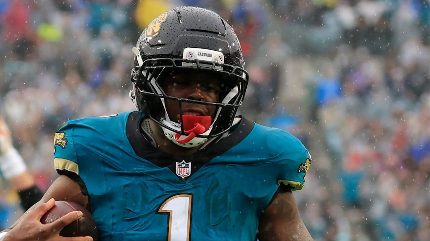 Fred Taylor Weighs In on If Jaguars Should Re-Sign Travis Etienne