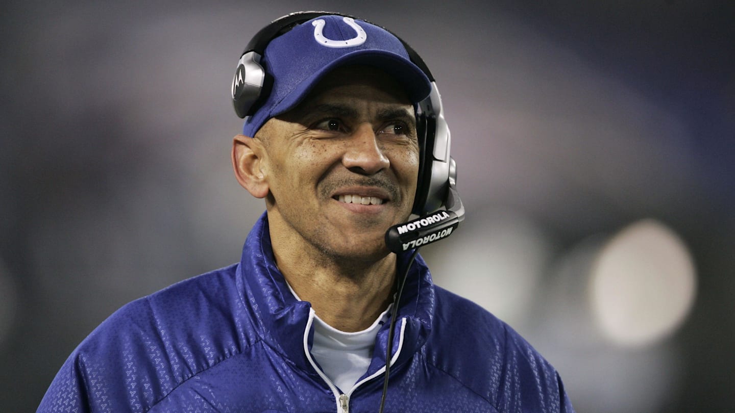 Tony Dungy Refuses to Reveal Belichick Hall of Fame Vote