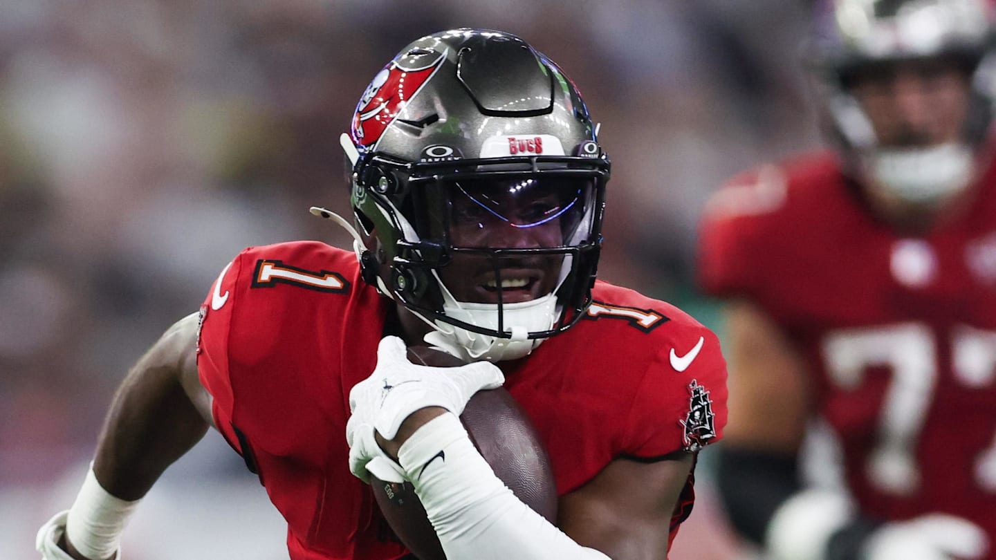 Buccaneers Running Back Named Top Fit In Free Agency For Cowboys