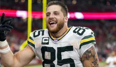 Oct 19, 2025; Glendale, Arizona, USA; Green Bay Packers tight end Tucker Kraft (85) against the Arizona Cardinals at State Farm Stadium. Mandatory Credit: Mark J. Rebilas-Imagn Images