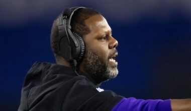 Washington Commanders defensive coordinator Daronte Jones